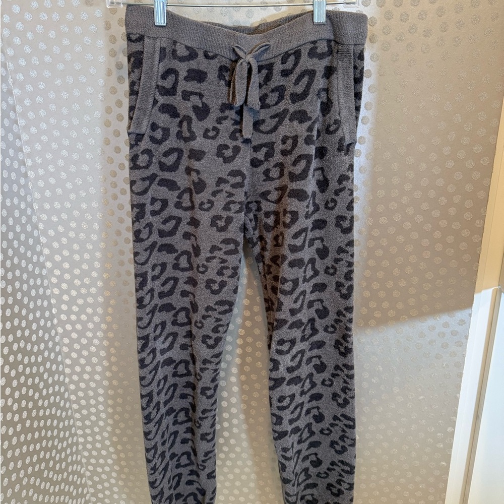 Barefoot Dreams Charcoal Leopard Track Pant - Picture 4 of 10